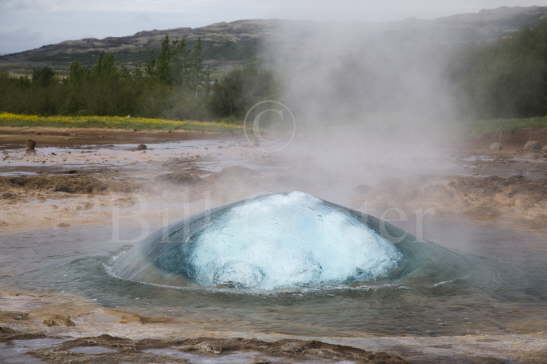 Strokkur Geysir erupting